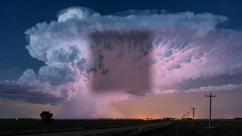 Thunderhead : a night storm of silent lightning